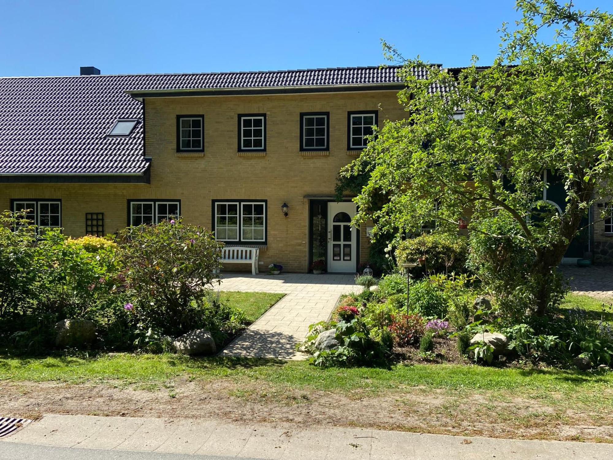 Ferienwohnung Reitanlage Baerenz Selk Dış mekan fotoğraf