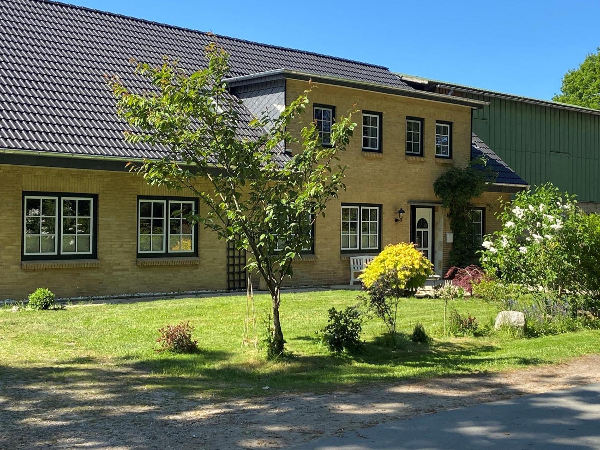Ferienwohnung Reitanlage Baerenz Selk Dış mekan fotoğraf